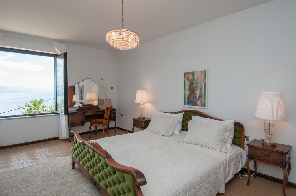Apartments Daniel Опатия Стая снимка